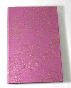 Cuaderno de papel de algodón reciclado hecho a mano, tamaño A5, color rosa, para estudiantes y como diario de papelería. - Product Image 1