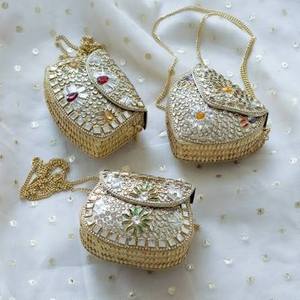 กระเป๋าคลัทช์ดีไซน์สวยงาม งานแฮนด์เมด ประดับมุก Kundan สำหรับผู้หญิง ดีไซน์หรูหรา สไตล์ชาติพันธุ์ เหมาะสำหรับงานแต่งงาน แฟชั่นงานกลางคืน ราคาประหยัด - Product Image 5