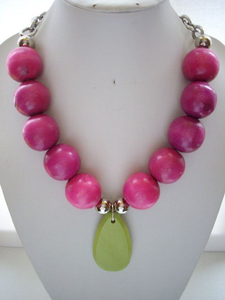 เครื่องประดับแฟชั่นมาใหม่ สร้อยคอประดับลูกปัดเรซิ่นอำพัน งานฝีมือเรซิ่น สำหรับผู้หญิงและเด็กผู้หญิง ราคาไม่แพง จาก Perfect Enterprises - Product Image 3