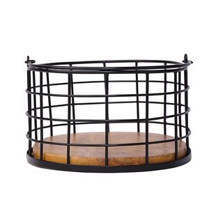 Round Iron Flower Pot Basket With Hook Classic Metal Design For Hanging Indoor Outdoor Use Durable Storage Basket - Product Image 3
