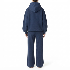 Ensemble de survêtement décontracté pour femme, effet délavé, avec sweat à capuche orné de strass et pantalon de jogging à jambe large – Vente en gros, haute qualité - Product Image 2