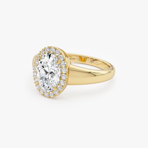Bague de fiançailles en or jaune avec diamant taille ovale, style classique pour femme, design halo - Product Image 5