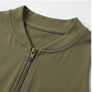 ชุดจั๊มสูทกีฬาผู้หญิงแบบไร้แขน แห้งเร็ว กระชับรูปร่าง พร้อมกางเกงขาสั้นในตัว เหมาะสำหรับออกกำลังกาย ฟิตเนส โยคะ และชุดออกกำลังกายอื่นๆ - Product Image 4