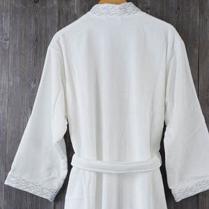 Bata de Baño Kimono de Felpa 100% Algodón Orgánico Personalizada de Nesta Sports, Ropa de Dormir Unisex de Alta Calidad - Product Image 5