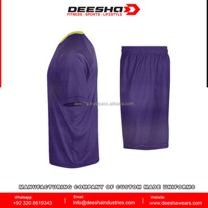 Vêtements de football personnalisables en polyester 100% imprimé par sublimation, fabriqués directement en usine au Pakistan, grandes tailles unisexes, prix abordable, meilleure qualité - Product Image 4
