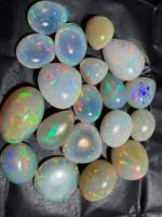 Opale d'Éthiopie Naturelle de Haute Qualité, Cabochon Ovale Poire, Changement de Couleur, Pierre Précieuse 100% Naturelle, 10-30 Carats, Certifiée par un Certificat Tierce Partie