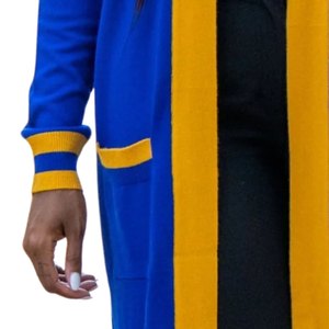 เสื้อคาร์ดิแกนไหมพรมสีน้ำเงินกรมท่าประดับด้วยทองคำ ยี่ห้อ Sigma Gamma Rho สำหรับผู้หญิง สไตล์ลำลองหรูหรา เหมาะสำหรับชมรมนักศึกษากรีก - Product Image 4