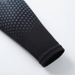 เสื้อกีฬากันแดดแขนยาว เสื้อกีฬาทนทาน เสื้อรัชการ์ดแบบพอดีตัว - Product Image 2