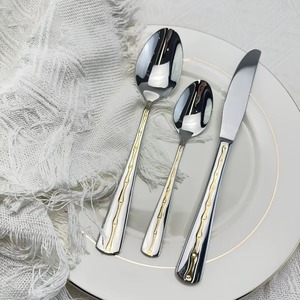 Excelente juego de cubiertos metálicos para cafeterías, hoteles y servicios de banquetes. Curvas suaves que mejoran el atractivo visual. - Product Image 2