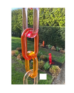Chaînes en résine faites à la main, élégantes, rustiques, modernes, art mural en chaîne acrylique, maillons géométriques multicolores - Product Image 4