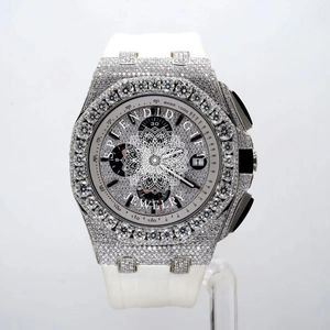 Montre de luxe pour homme avec diamants, boîtier argenté/moissanite 28 mm, mouvement à quartz analogique ETA, verre saphir, bracelet en silicone, chronographe, étanche - Product Image 3