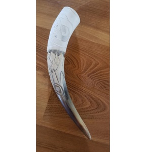 Cuenco Vikingo de Cuerno de Búfalo Pulido a Mano, Estilo Animal, con Soporte, Ecológico, Seguro y Portátil para Bebidas - Product Image 1