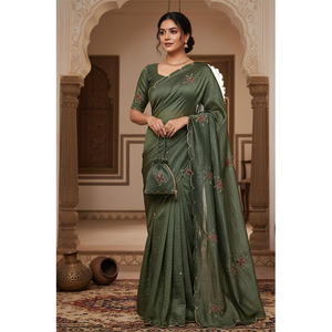Nouvelle arrivée : Saree indien pour femme, design accrocheur, tissu doux, or froissé, avec travail Khatli fait main, idéal pour les mariages, en vente. - Product Image 1