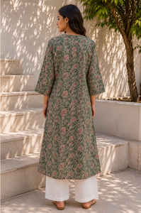 Kurti vert à imprimé floral pour femme, col en V, manches trois quarts, coupe droite, tunique longue ethnique, tenue décontractée traditionnelle pour tous les jours - Product Image 3