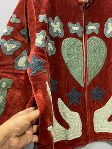 Chaqueta Elegante de Invierno para Mujer, Bordado de Terciopelo Hecho a Mano, Diseño Exquisito Suzani, Forro de Terciopelo Suave, Forro de Algodón - Product Image 3