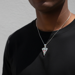 Collier pendentif mignon en or massif 14 carats en forme de tranchette de pizza avec pierres précieuses rouges et vertes, chaîne cubaine - Product Image 3
