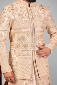 Ensemble de sherwani ethnique pour homme, couleur champagne, pour marié, mariage, festival, célébration, avec broderie artisanale et perles. - Product Image 5
