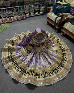 Vestido Tribal Afgano Kuchi de Terciopelo Morado Real con Falda Circular Amplia y Bordado Intrincado de Tilla Dorada - Product Image 4