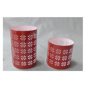 Élégant Porte-Bougie Décoratif en Fer Perforé, Finition Rose Rougeâtre Cylindrique, Motif Artistique Circulaire Découpé, Sans Plomb - Product Image 3