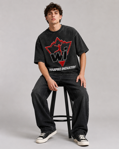 เสื้อยืดปักลายยูนิเซ็กซ์ แบรนด์ Special Warpro Industry คอกลม ทรงหลวม สวมใส่สบาย แขนสั้น สีดำ พร้อมโลโก้สีแดง - Product Image 4
