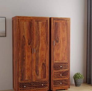 Armoire à 2 portes finition noyer avec motifs géométriques carrés en relief sur les panneaux avant et un tiroir inférieur. en gros. - Product Image 5