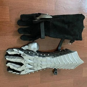 Guantelete Medieval de Acero Suave Pulido, Guantes Nazgul Troquelados para Disfraz de Guerrero Caballero de Batalla - Product Image 6