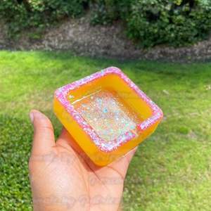 Cenicero de Resina Natural con Brillo Vibrante, Lujoso y Elegante, Porta Cigarrillos Ecológico, Duradero, Portátil, con Forma Personalizada para el Hogar - Product Image 2