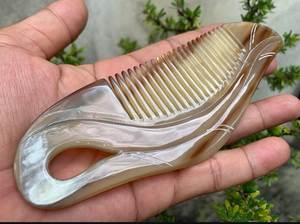 Peine de Cuerno Auténtico Estilo Vintage - Peine Antiestático para Masaje Capilar para Hombres y Mujeres con Cabello Largo, Uso Doméstico al Mejor Precio - Product Image 2