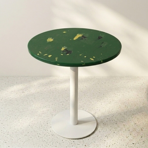 Mesa de Centro de Plástico Reciclado, Diseño Moderno, Impermeable, Duradera, Ecológica, Apilable, Fácil de Montar, Fácil de Limpiar, para Exteriores - Product Image 1