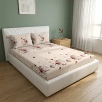 Parure de lit crème élégante 300 fils/cm², taie d'oreiller durable et écologique, 118 GSM, microfibre douce au toucher, pour chambre moderne et maison.