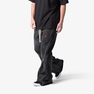 Pantalon de survêtement en velours côtelé noir pour homme, taille élastique avec cordon de serrage, poches latérales, fermeture éclair, coupe évasée, décontracté, effet usé, jambe ouverte - Product Image 3
