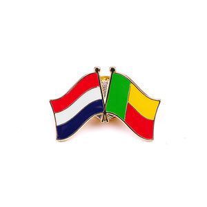 깃발 핀 맞춤 제작 공장, 커스텀 로고 및 사이즈, 무료 디자인, 경질 에나멜 금속 옷깃 핀 배지 - Product Image 5