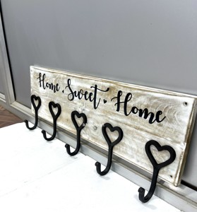 Nuevo perchero individual de hierro blanco con slogan 'Home Sweet Home' y 5 ganchos en forma de corazón, para montaje en pared, almacenamiento en entrada. - Product Image 3