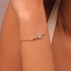 Pulsera Clásica de Oro Sólido de 18K con Diamantes de Corte Pera y Engaste de Garra, Joyería de Eslabones para Mujer, Estilo Compromiso - Product Image 4