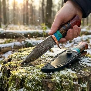 Cuchillo de caza y desollado de acero de Damasco forjado a mano, hoja recta con punta caída, mango de resina y madera, espiga completa, 3 años de garantía - Product Image 4