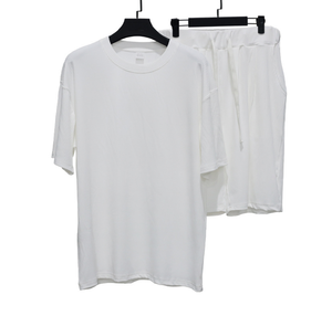 Conjunto de Verano para Hombre, Camiseta de Manga Corta y Pantalones Cortos de Franela Acanalada Ropa Casual Holgada y Transpirable con Estampado Metálico para Resort, Logotipo y Talla Personalizados OEM - Product Image 3