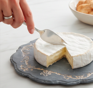 Couteau à fromage en acier inoxydable, finition miroir argenté, avec manche gravé en forme de feuille, pour usage en cuisine - Product Image 5