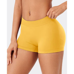 Shorts de yoga taille haute pour femme avec empiècements en maille froncée et inserts ventilés, pour l'entraînement et la gym, effet rafraîchissant - Product Image 2