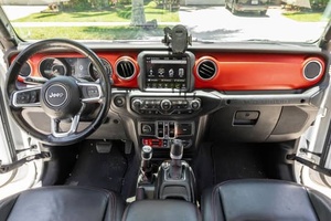 Jeep Wrangler Unlimited Rubicon 4x4 2021 Usado en Buen Estado - Product Image 2