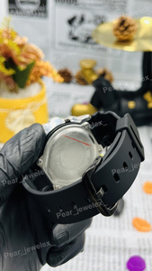 Reloj personalizado VVS Moissanite Iced Out para hombre, plata de ley 925, bisel de zafiro azul, hecho a mano, digital, de lujo. - Product Image 4