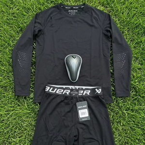 Conjunto de Ropa Interior Térmica para Hockey B A U E R: Camiseta de Compresión Acolchada y Pantalones Deportivos con Protección - Transpirable para Hombre - Product Image 1