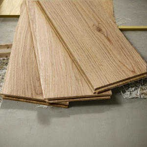 Suelo de Roble Europeo de Ingeniería, 20 mm de Grosor, Sistema Flotante T&G, 127 mm, Variación de Color Claro - Product Image 1