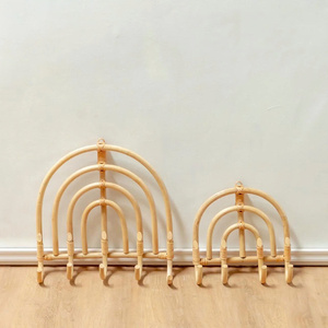 Porte-manteau mural arc-en-ciel en rotin naturel tressé à la main, élégant et décoratif, pour chambre d'enfant, organisateur mural charmant, durable et écologique - Product Image 3