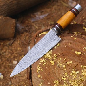 Couteau de Chef en Acier Damas Fait Main Personnalisé, Tranchant comme un Rasoir, 8-9,9 pouces, Manche en Bois, Prise en Main Moderne et Confortable, Ambidextre, Finition Brossée - Product Image 1