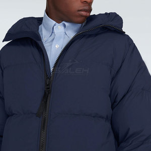 Chaqueta Larga Acolchada Personalizada con Relleno Cálido, Tela Exterior Suave y Capucha Ajustable para Clima Frío - Product Image 5