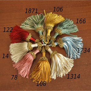 Rideau antique fait main avec 1 pompon, franges élégantes, style vintage de luxe, décoration intérieure, cadeau pour elle, pompons personnalisés - Product Image 4