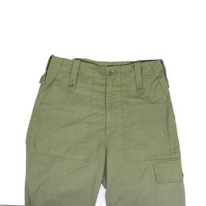 Shorts cargo pour hommes de haute qualité avec logo personnalisé, multi-poches, utilitaires, écologiques, en tissu canvas à séchage rapide, vêtements de travail, service OEM - Product Image 2