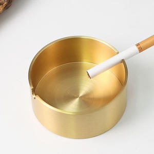 Cenicero de Cigarros de Latón de Primera Calidad con Construcción Duradera para el Hogar, Bar, Oficina, Salón, Restaurante y Decoración de Mesa al Aire Libre - Product Image 6