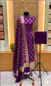 Tela de Seda Estampada Premium para Trajes de Mujer, Ropa Tradicional India Elegante para Boutiques, Minoristas y Exportadores - Product Image 5