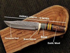 Couteau Bowie Damas fait main sur mesure, 12 pouces, manche en bois Pakka avec résine et bolster en laiton - Product Image 2